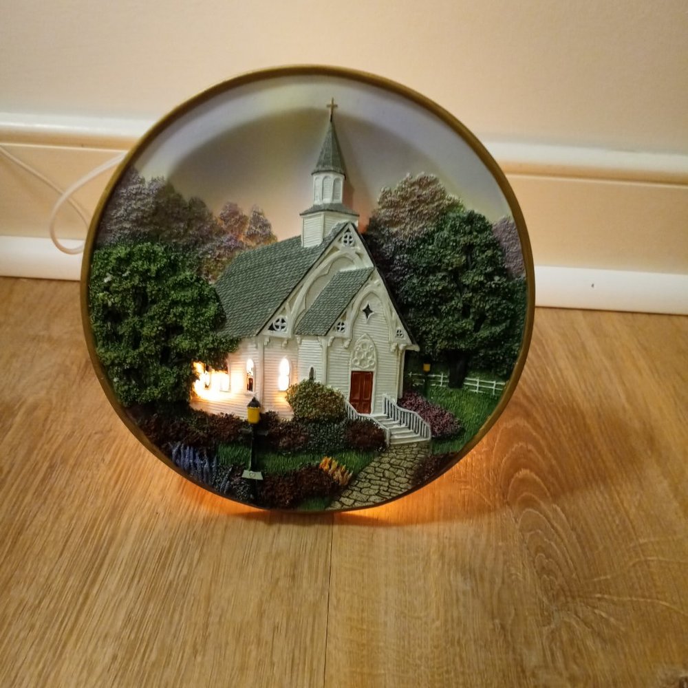 Decorative Church Lighted Plate - Picture 4 of 10